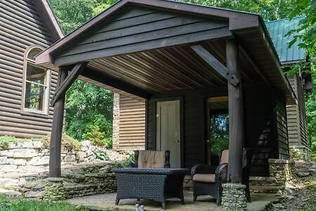 Cozy 2 Bedroom Cabin Nestled In Wooded Hideaway Monterey Exterior foto